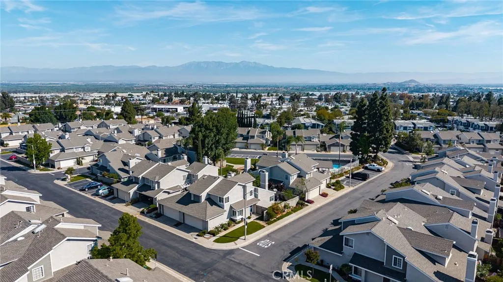 1651 Sumac, Corona, California 92882 home-pic-31